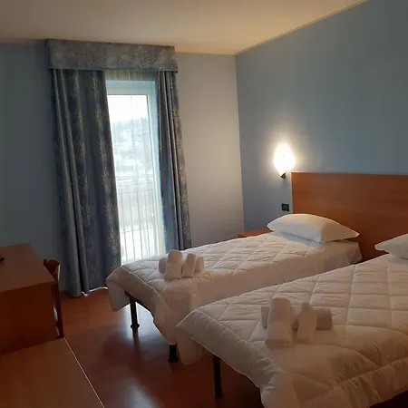 Risthotel Airport Hotel 3*