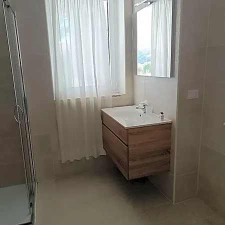 מלון Risthotel Airport 3*